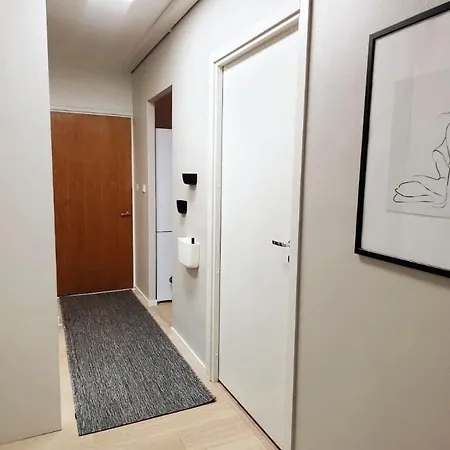Apartamento A Two-bedroom With Glazed Balcony Hyvinkää