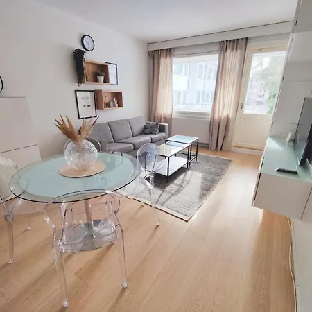 Appartamento A Two-bedroom With Glazed Balcony
